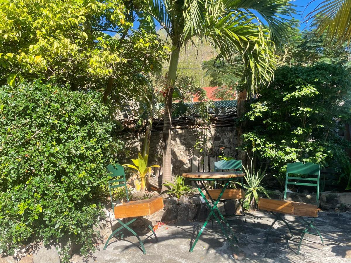 Hotel Les Hamacs Aux Saintes Terre-De-Haut Zewnętrze zdjęcie